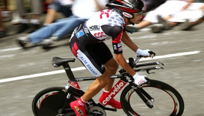 澳客：百米飞人巅峰对决，新星闪耀，传奇再续