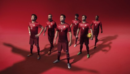 okooo-西甲联赛激战正酣，皇马巴萨上演巅峰对决